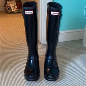 Authentic hunter boots!!